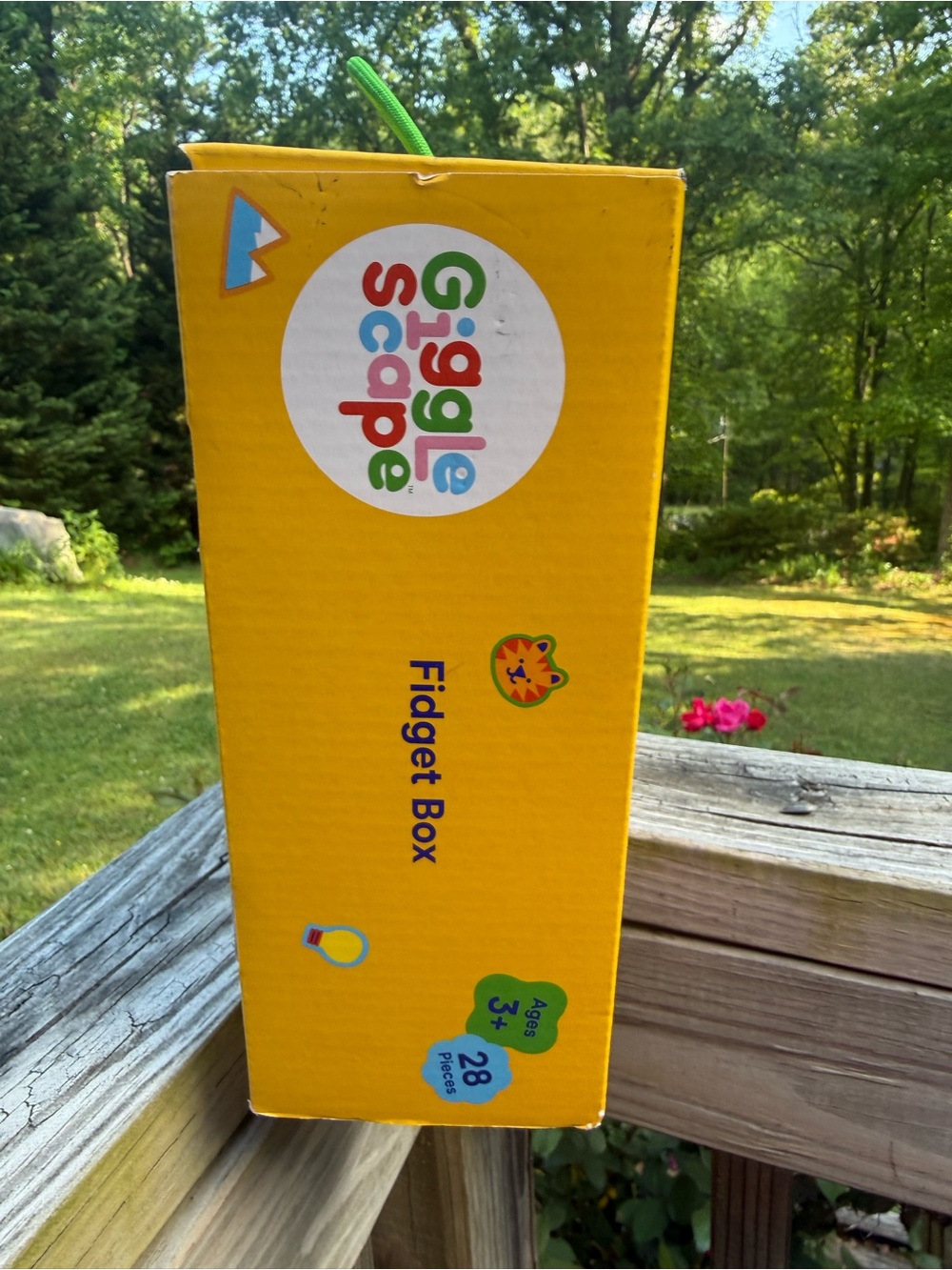 Giggle Scape Fidget Box - Picture 4 of 5